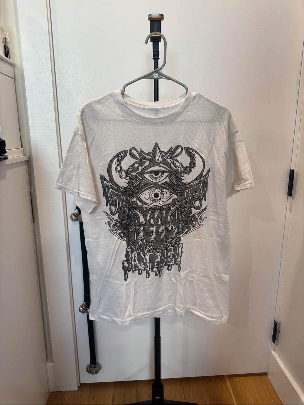 Jantsen merch tee